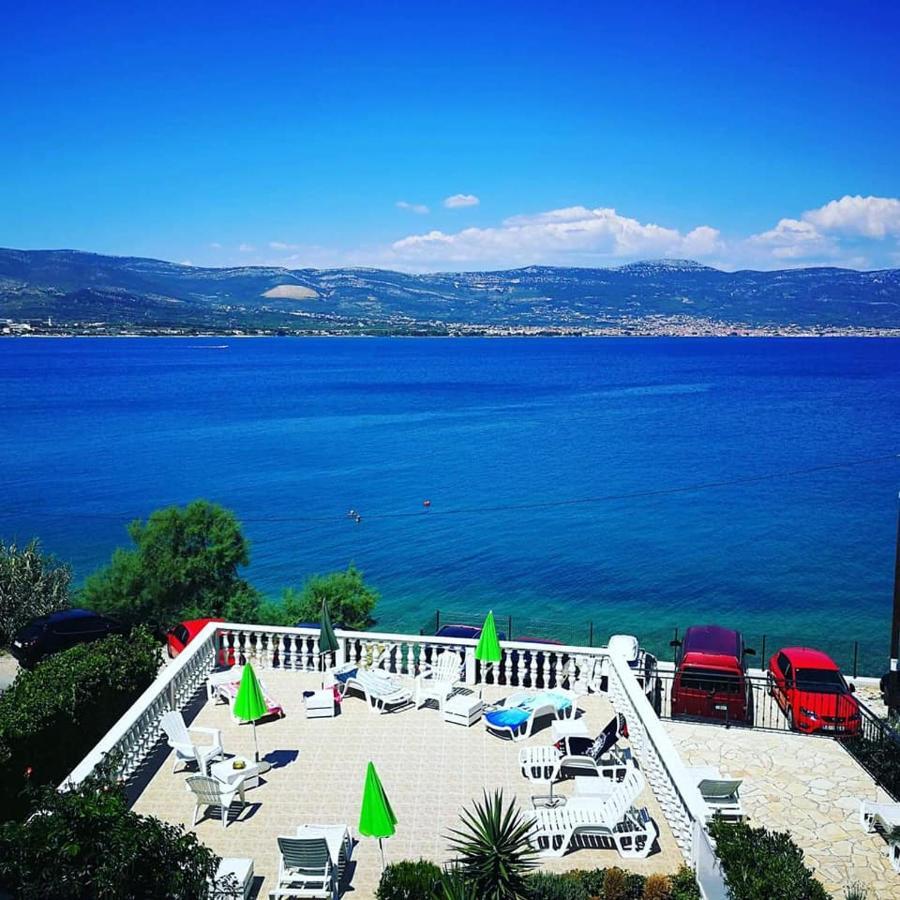 Villa Fjaba - By The Sea - With The Big Terraces & Great Sea View Трогир Экстерьер фото
