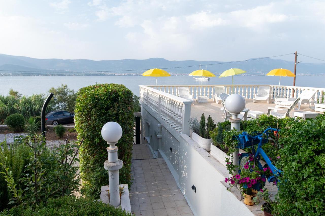 Villa Fjaba - By The Sea - With The Big Terraces & Great Sea View Трогир Экстерьер фото