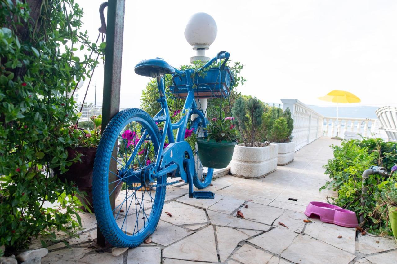 Villa Fjaba - By The Sea - With The Big Terraces & Great Sea View Трогир Экстерьер фото