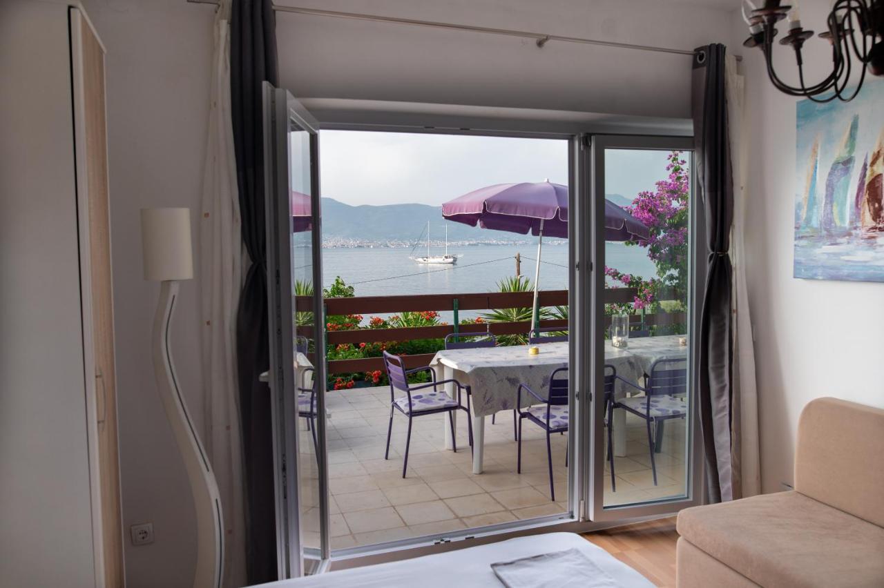 Villa Fjaba - By The Sea - With The Big Terraces & Great Sea View Трогир Экстерьер фото