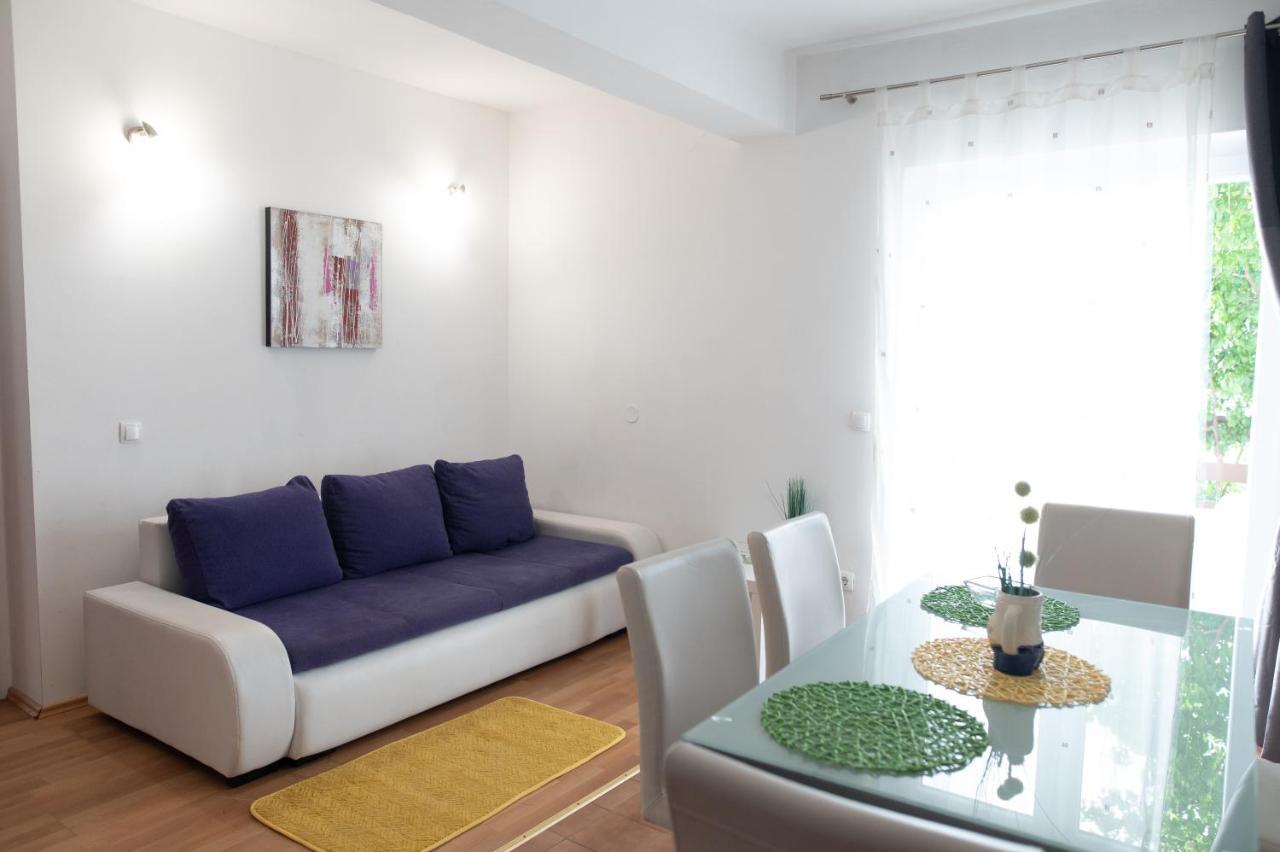 Villa Fjaba - By The Sea - With The Big Terraces & Great Sea View Трогир Экстерьер фото